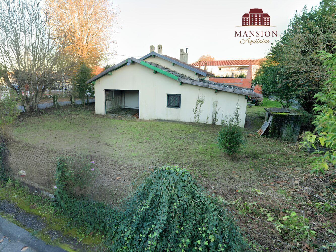 
                                                Vente
                                                 OPPORTUNITÉ RARE AU CENTRE-VILLE