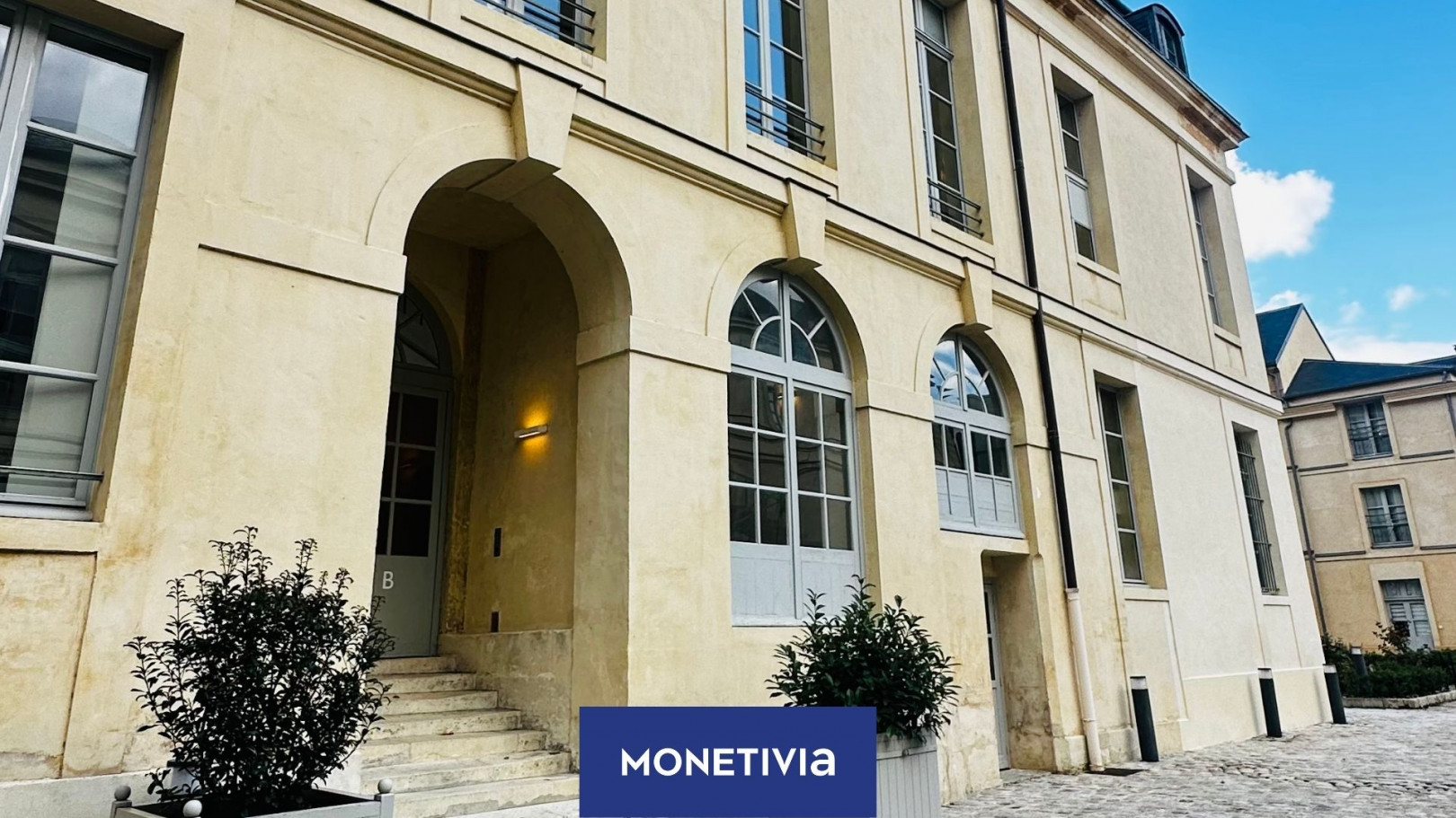 
                                                Vente
                                                 OPPORTUNITÉ RARE, VIVRE AU SEIN DE L'HÔTEL DE LA SURINTENDANCE - CHÂTEAU DE VERSAILLES - APPARTEMENT CHARLES LEBRUN