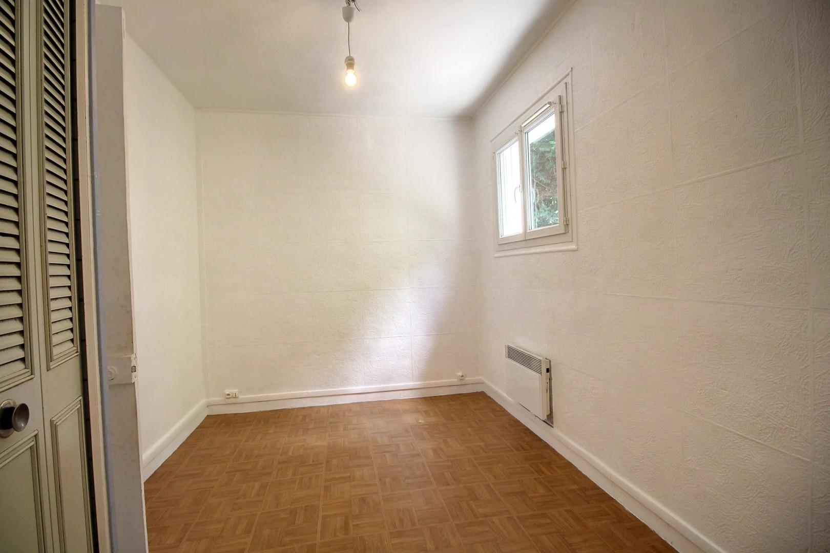
                                                Location
                                                 Ormesson maison 48m2 avec garage
