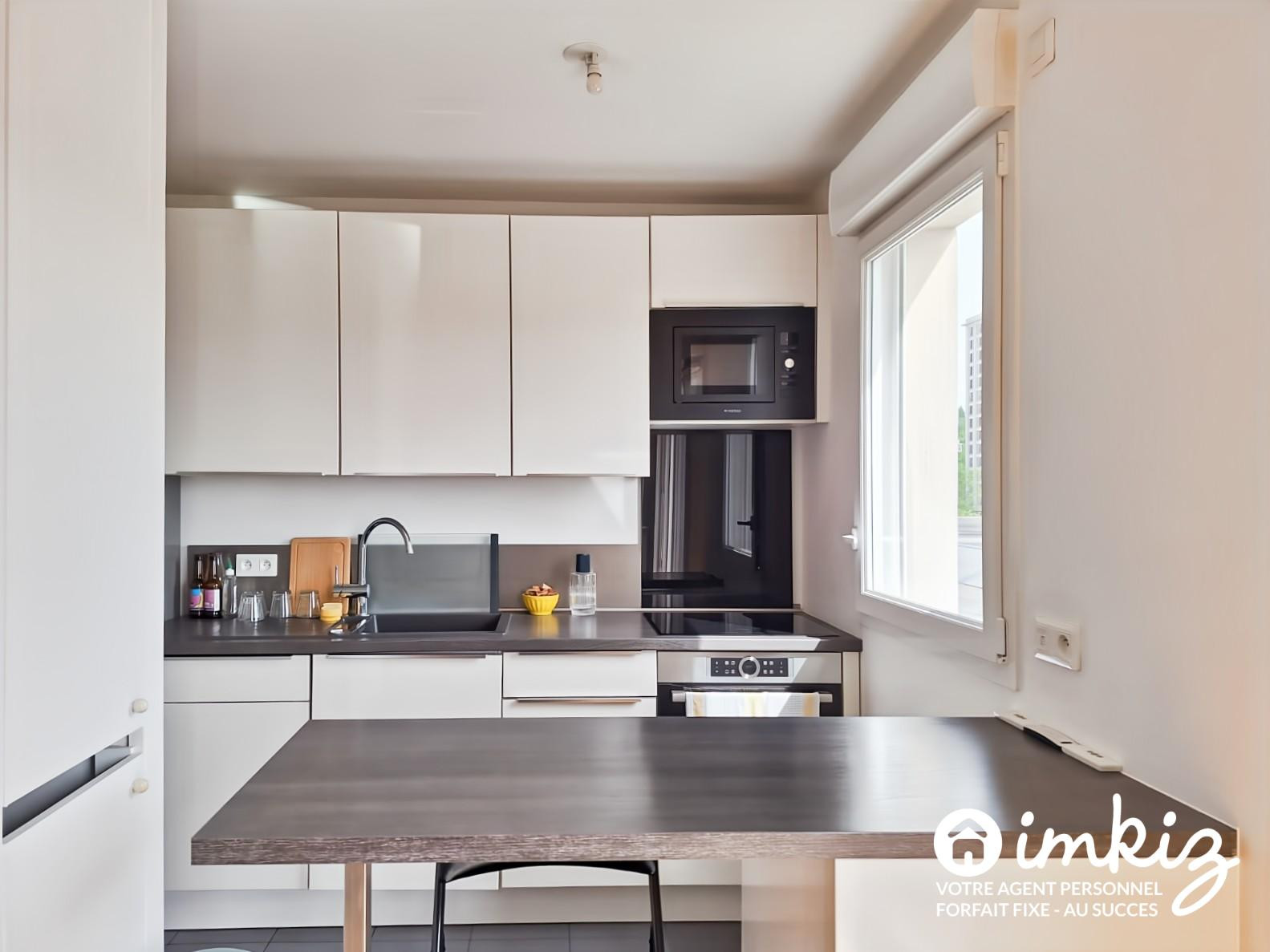 
                                                Vente
                                                 Pantin – 2P 49 m², plafond cathédrale, balcon
