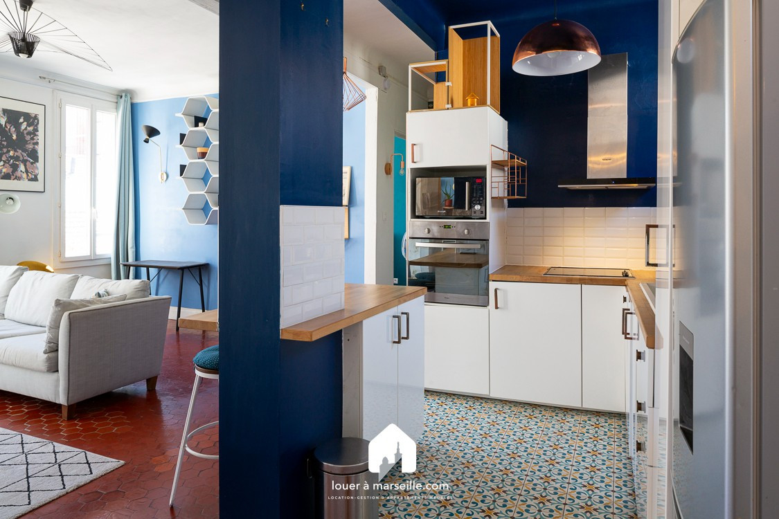 
                                                Location
                                                 Paradise