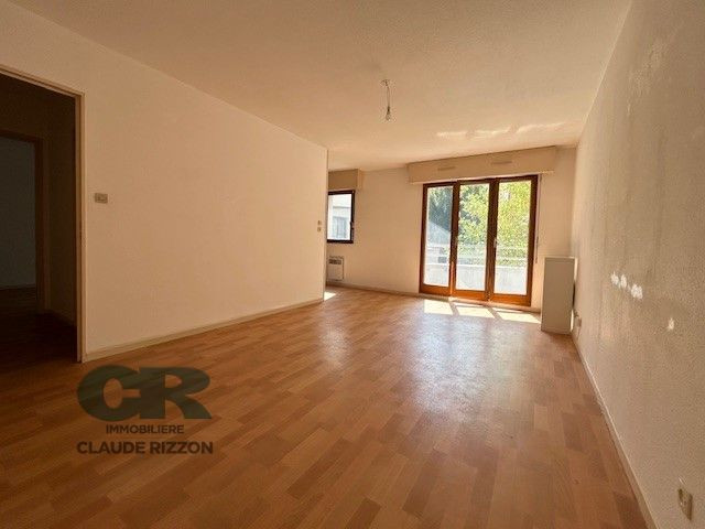 
                                                Vente
                                                 PARC STE MARIE - 2 pièces à vendre