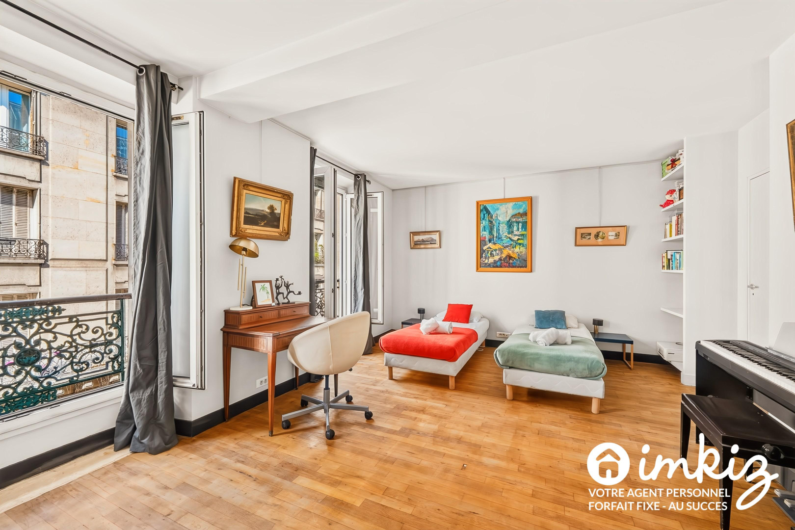 
                                                Vente
                                                 Paris 10ème 4 pièces 98 m² sur rue rénové