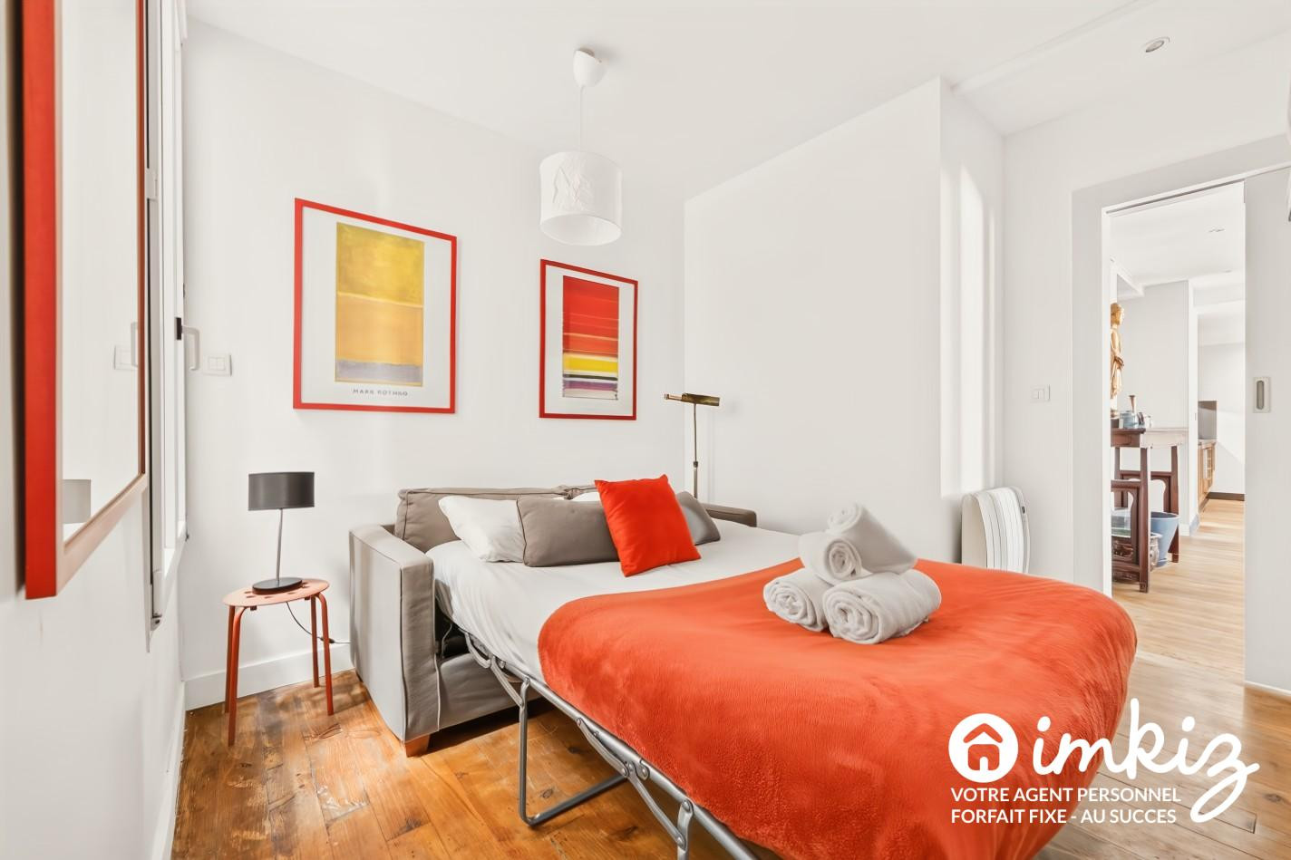 
                                                Vente
                                                 Paris 10ème 4 pièces 98 m² sur rue rénové