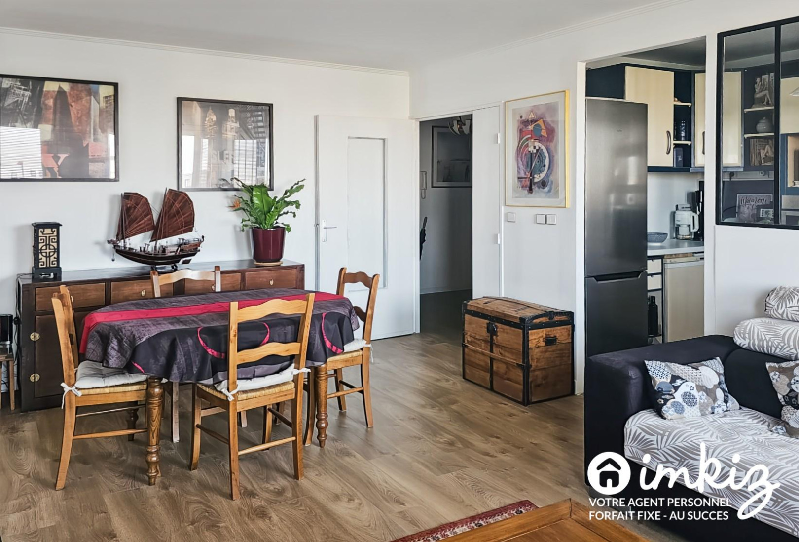
                                                Vente
                                                 Paris 10ème 4 pièces de 89 m² avec vue panoramique