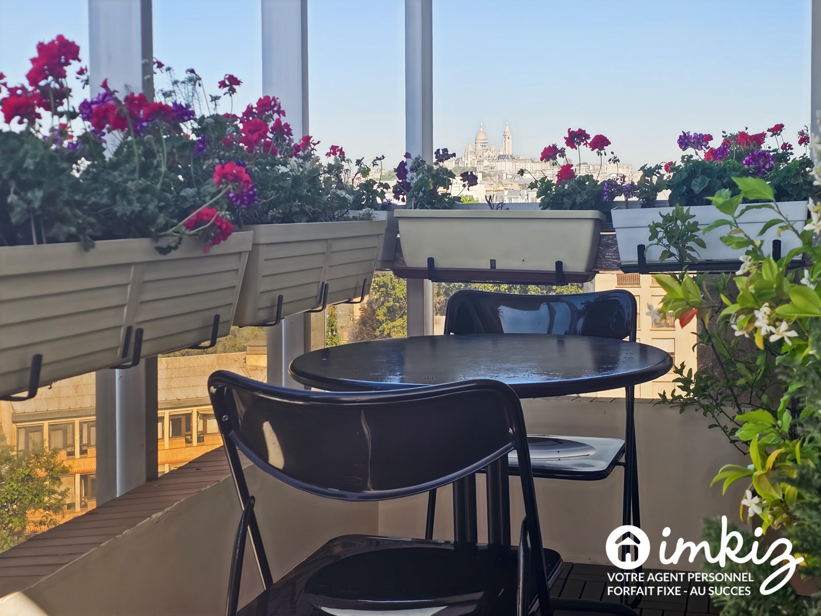 
                                                Vente
                                                 Paris 10ème 4 pièces de 89 m² avec vue panoramique
