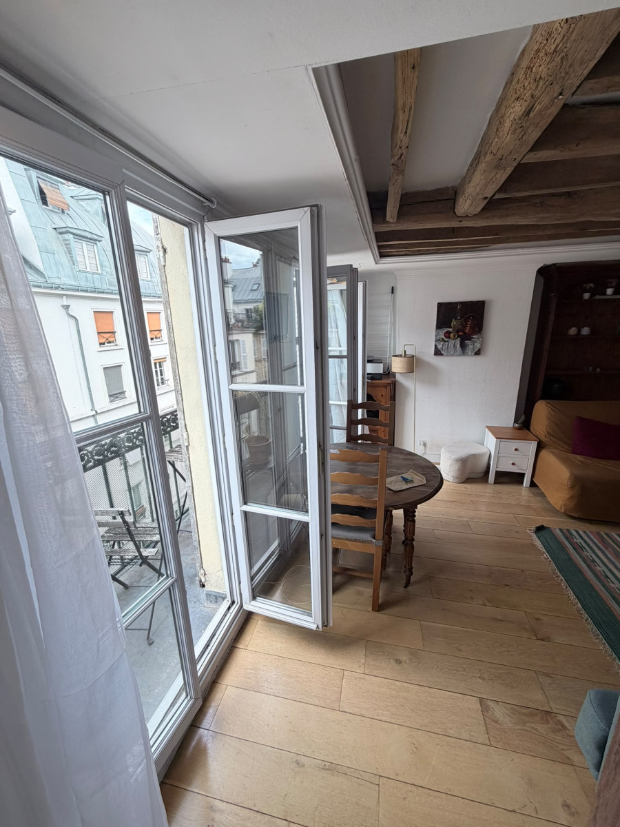 
                                                Location
                                                 Paris 11e — Appartement 2 pièces meublé