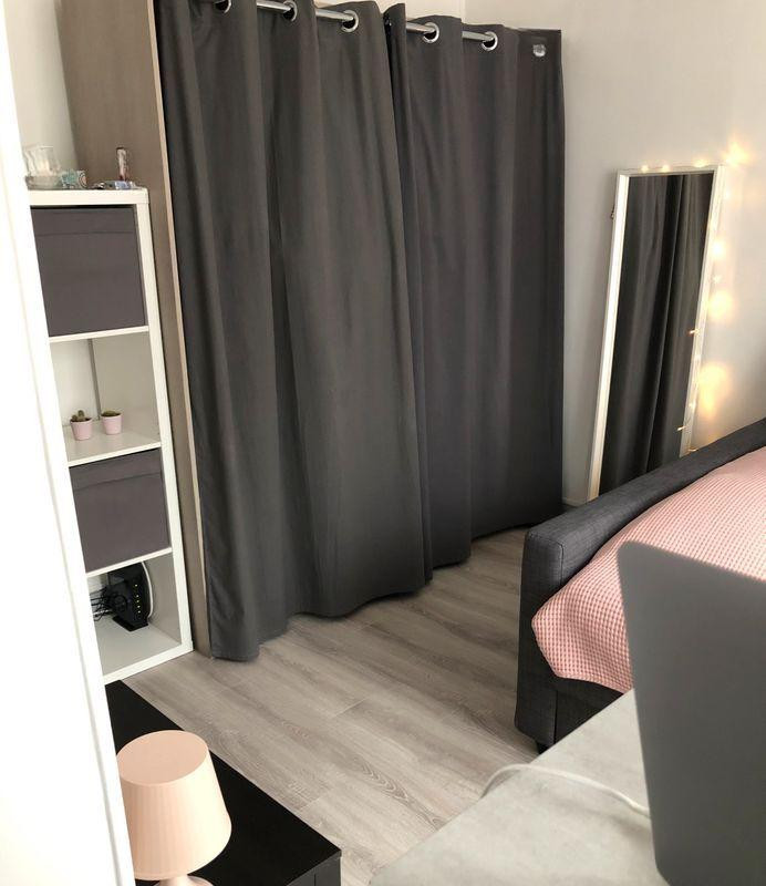 
                                                Location
                                                 Paris 11ème beau studio rénové 18m²