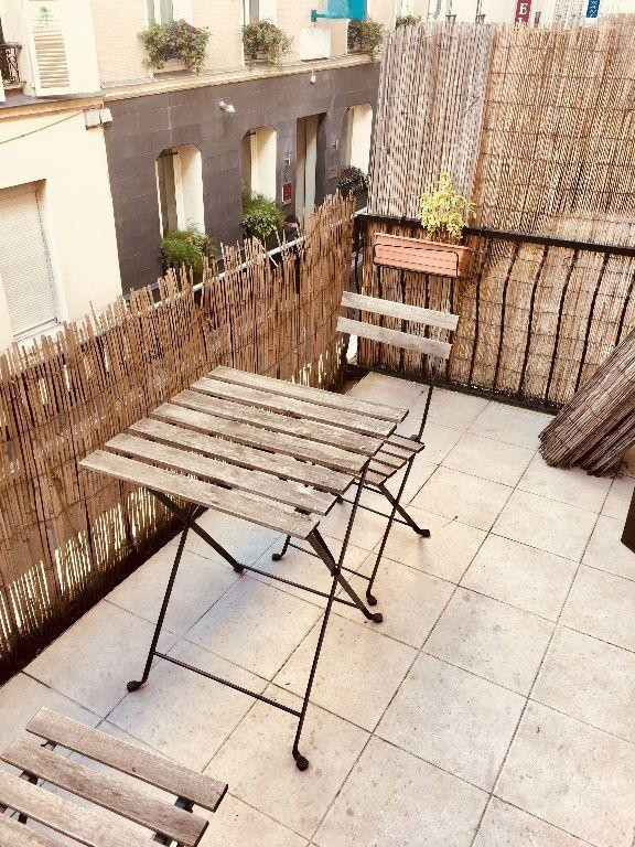 
                                                Location
                                                 PARIS 12e Gare de Lyon. Studio 30 m² + terrasse