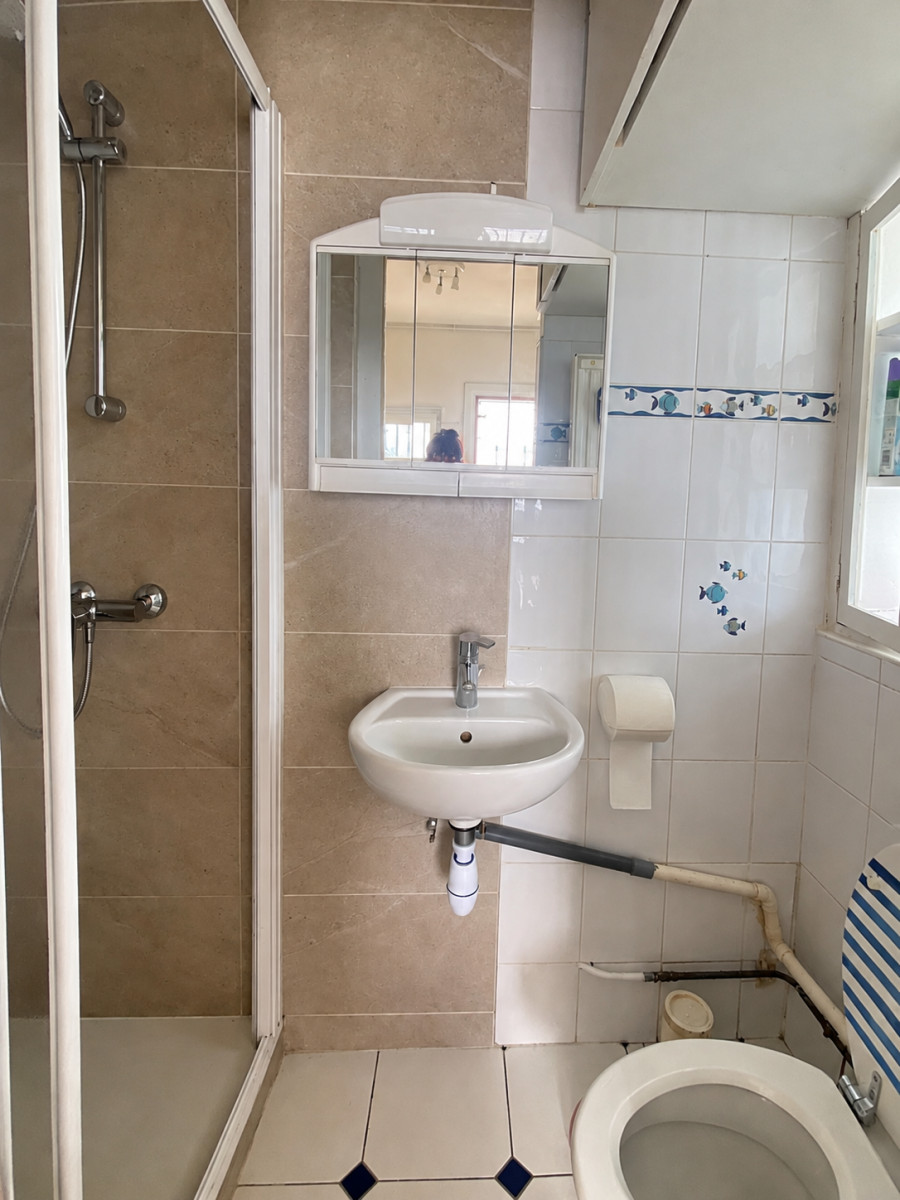 
                                                Vente
                                                 Paris 15e – Appartement 2 pièces de 37,93 m² – Dernier étage – Cave