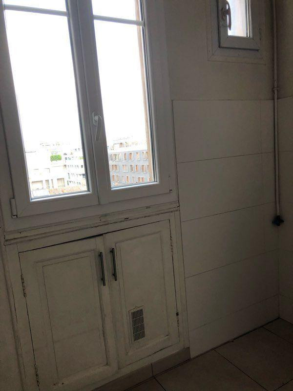 
                                                Location
                                                 Paris 15eme, studio 27m2