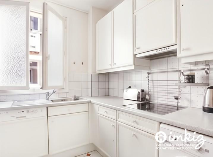 
                                                Vente
                                                 Paris 17e Lévis–Villiers – 2 pièces de caractère
