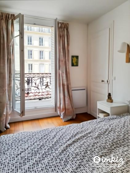 
                                                Vente
                                                 Paris 18ᵉ  3 pièces avec balcon charme ancien