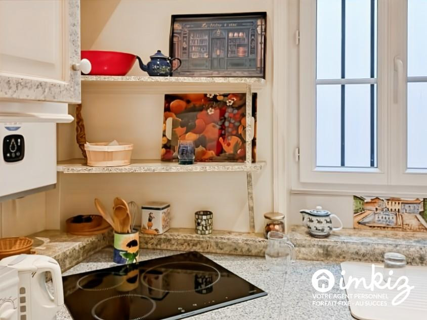 
                                                Vente
                                                 Paris 18ᵉ  3 pièces avec balcon charme ancien