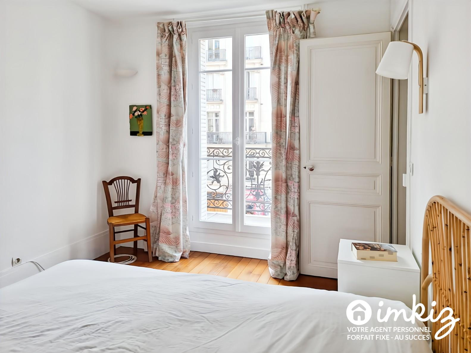 
                                                Vente
                                                 Paris 18ᵉ  3 pièces avec balcon charme ancien