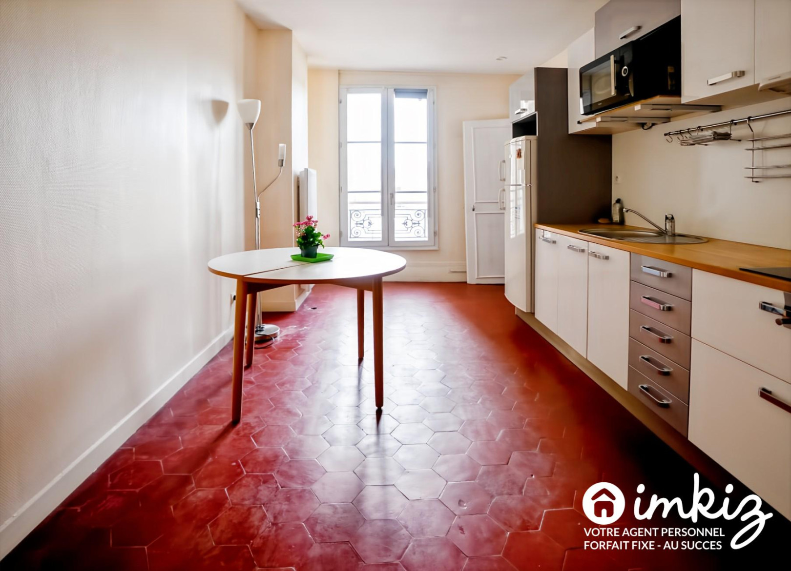 
                                                Vente
                                                 Paris 19ᵉ  2 pièces calme sur cour faibles charges