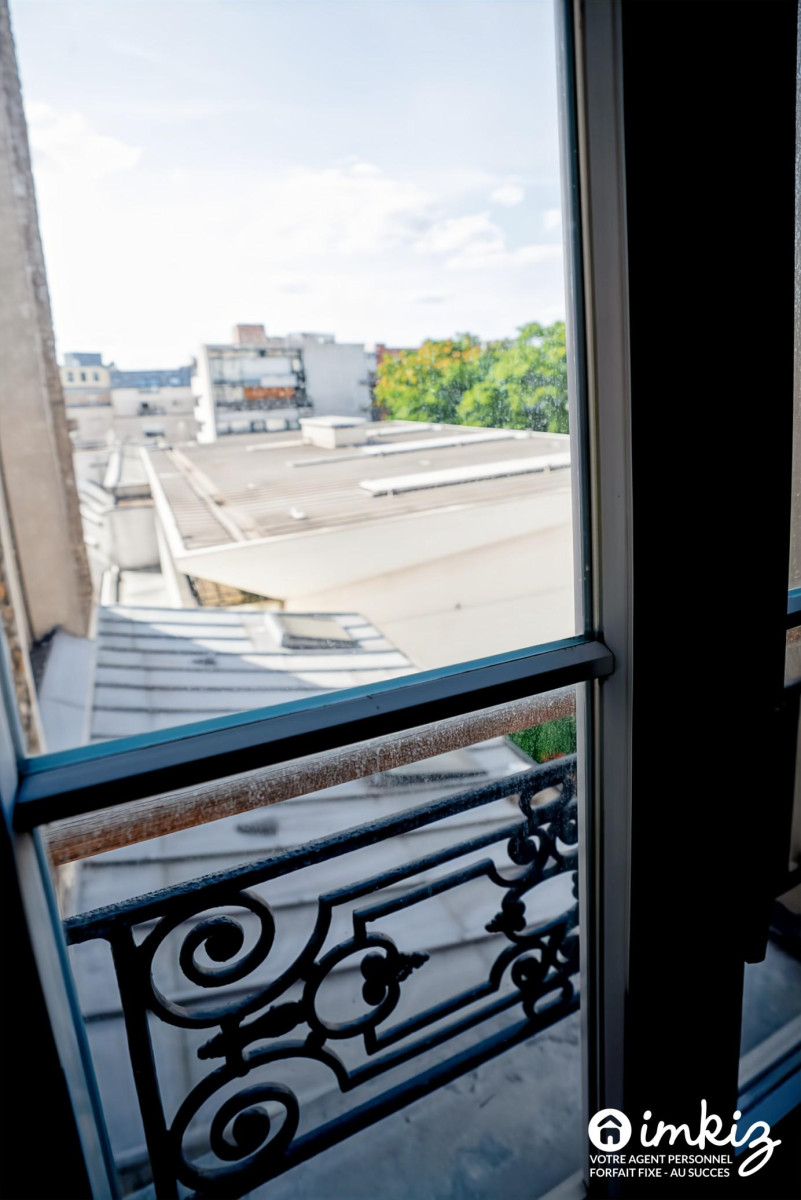 
                                                Vente
                                                 Paris 19ᵉ  2 pièces calme sur cour faibles charges