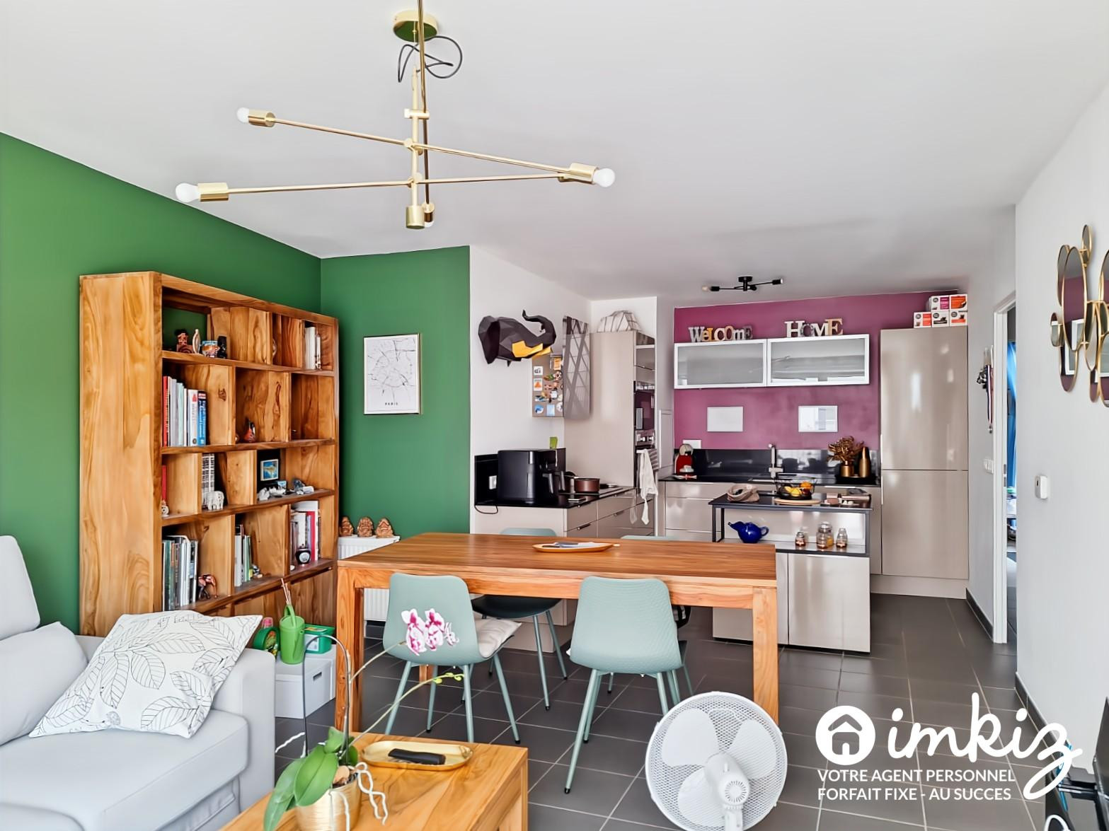 
                                                Vente
                                                 Paris 19ᵉ 3 pièces de 69,6 m² traversant 2 balcons