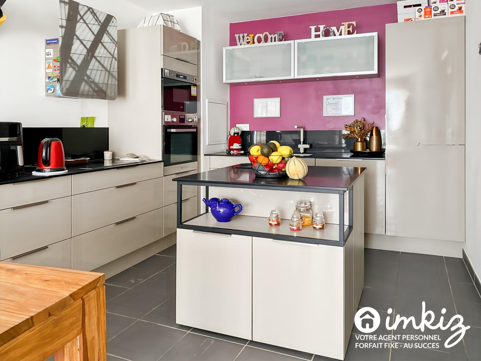 
                                                Vente
                                                 Paris 19ᵉ 3 pièces de 69,6 m² traversant 2 balcons