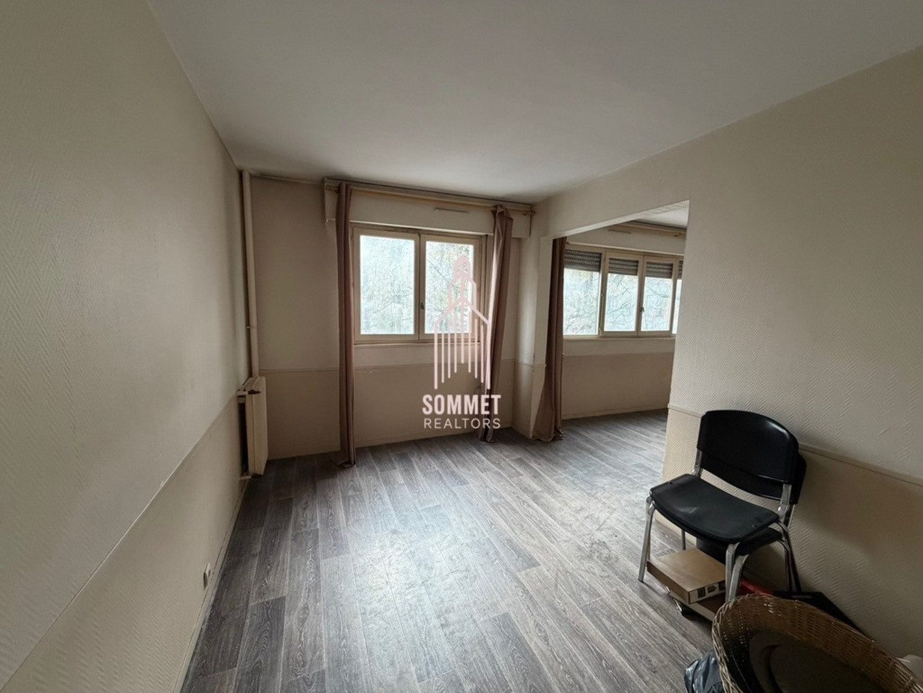 
                                                Vente
                                                 PARIS 19ème – BELLEVILLE – APPARTEMENT 3 PIÈC