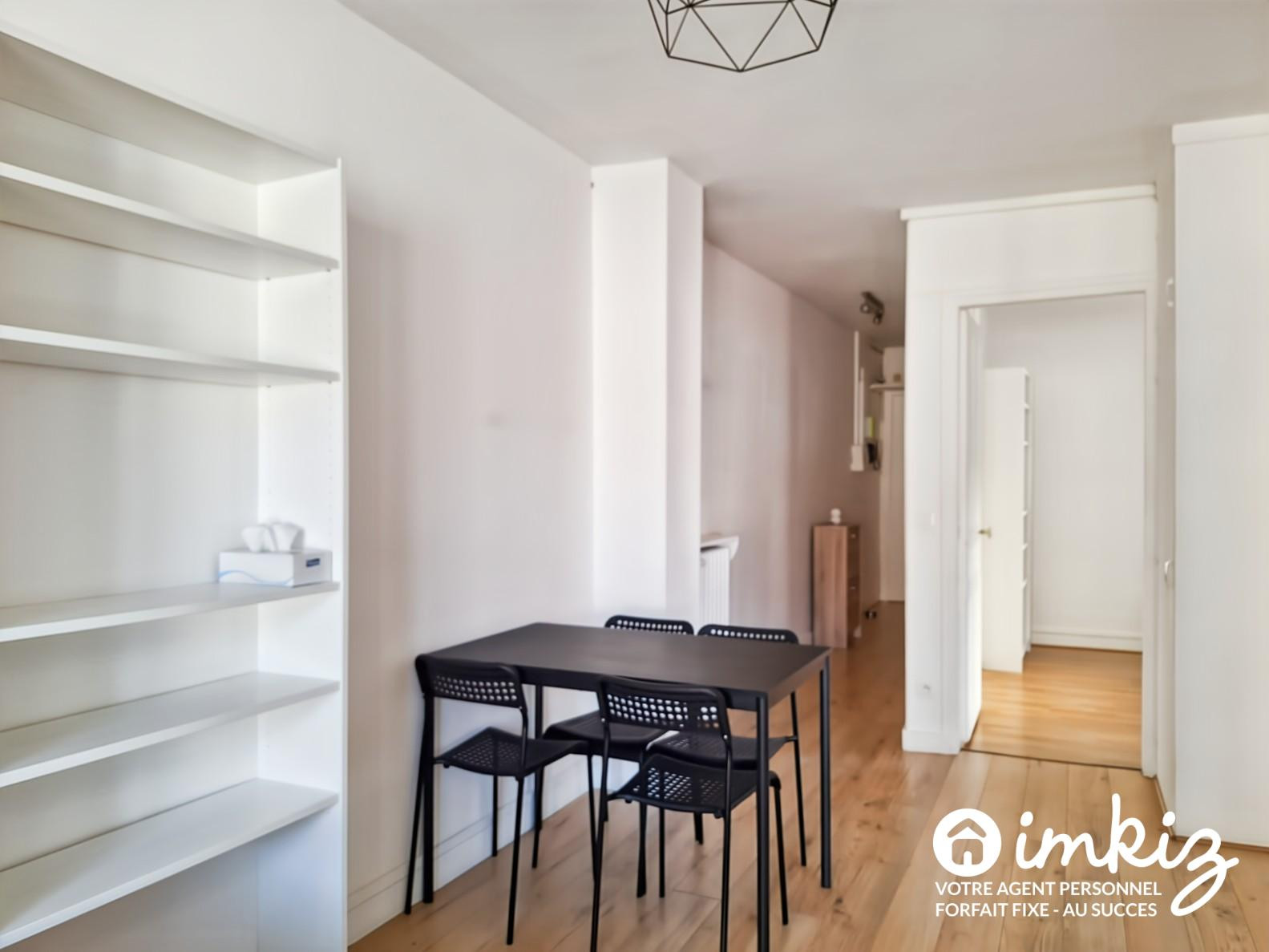 
                                                Vente
                                                 Paris 20ᵉ  3 pièces 55 m² ascenseur et cave