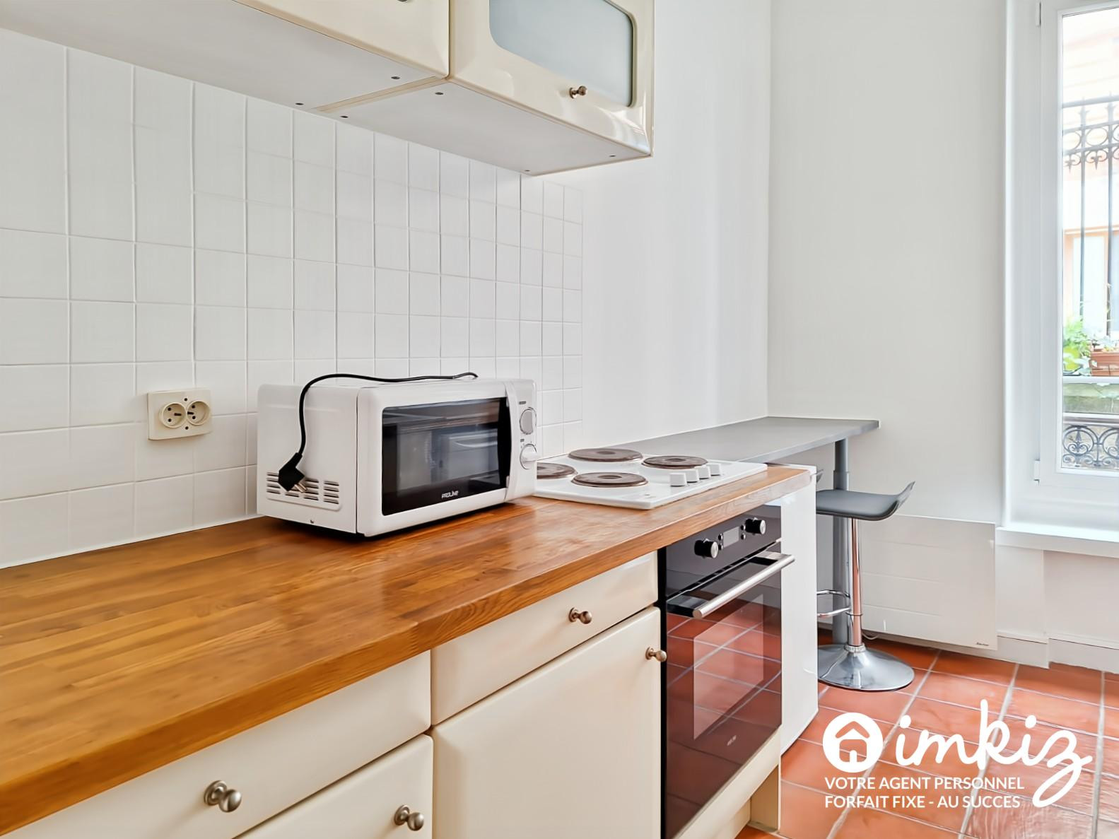 
                                                Vente
                                                 Paris 20ᵉ  Studio avec mezzanine et cour privative