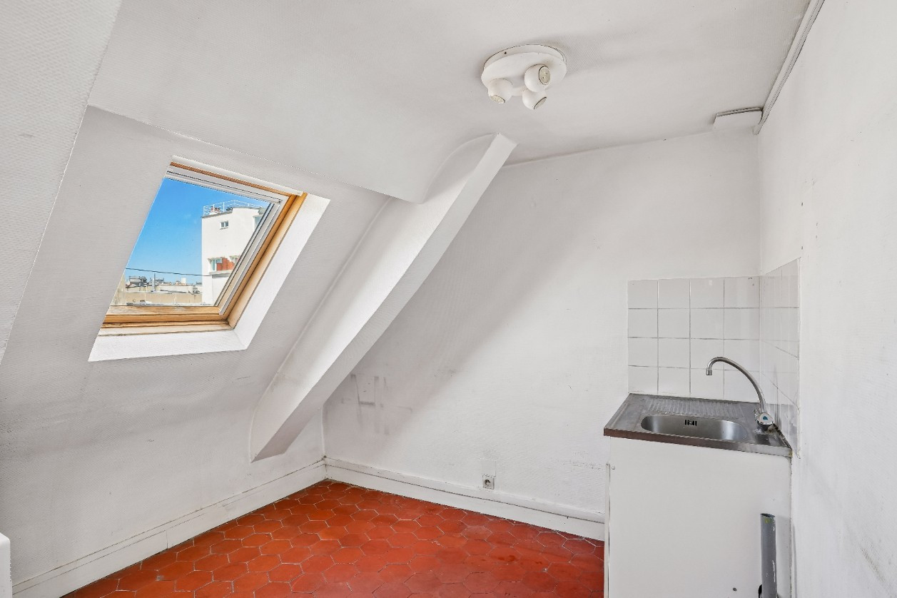 
                                                Vente
                                                 2 pièces - 49m2 au sol - PARIS 2EME - Opéra