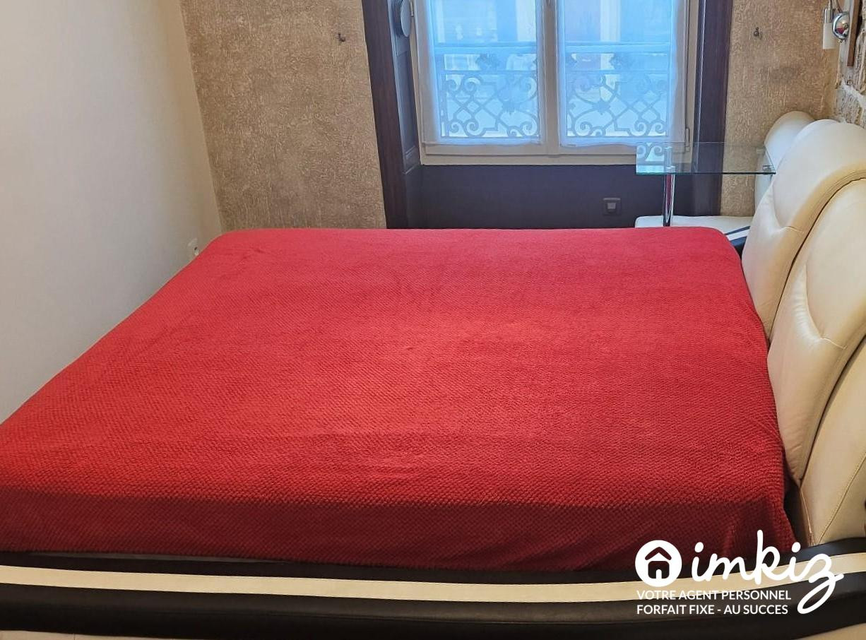 
                                                Vente
                                                 Paris 4ᵉ  5 pièces 95 m² meublé rendement locatif
