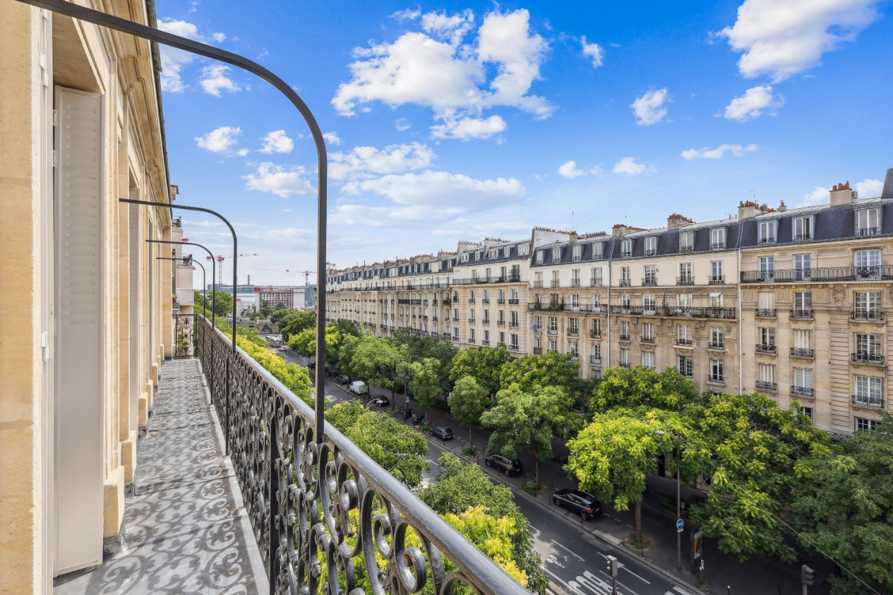 
                                                Vente
                                                 Paris 5 - Saint Marcel