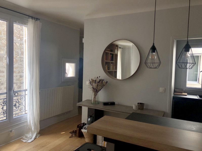 
                                                Location
                                                 Paris 9e - 2 pièces meublé 32m2