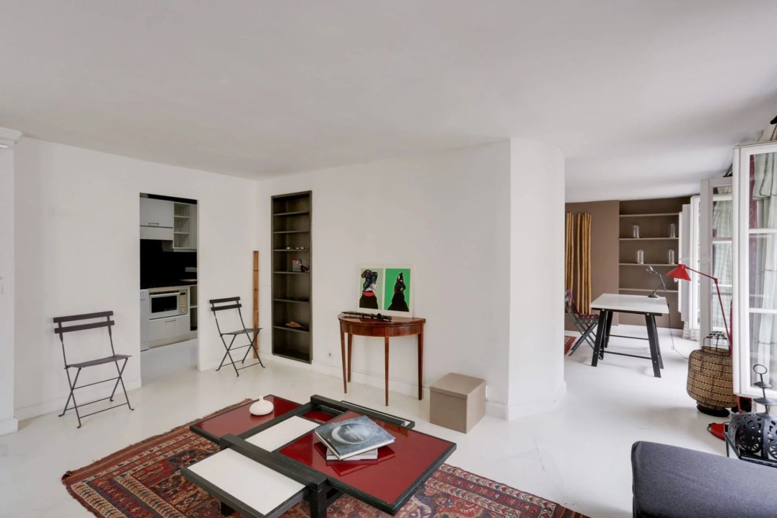 
                                                Vente
                                                 PARIS III - PONT AUX CHOUX - MAGNIFIQUE 2 PIECES