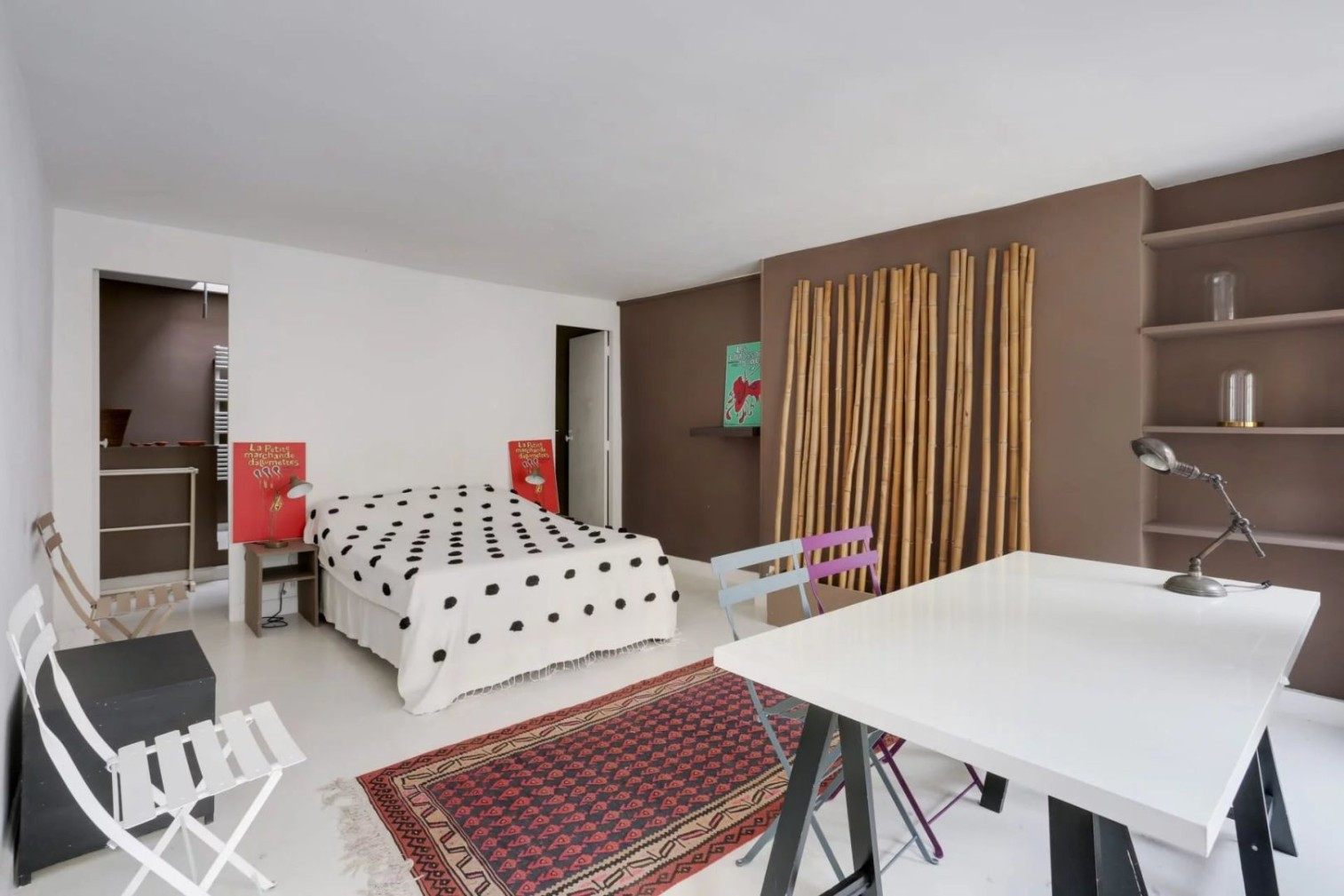 
                                                Vente
                                                 PARIS III - PONT AUX CHOUX - MAGNIFIQUE 2 PIECES