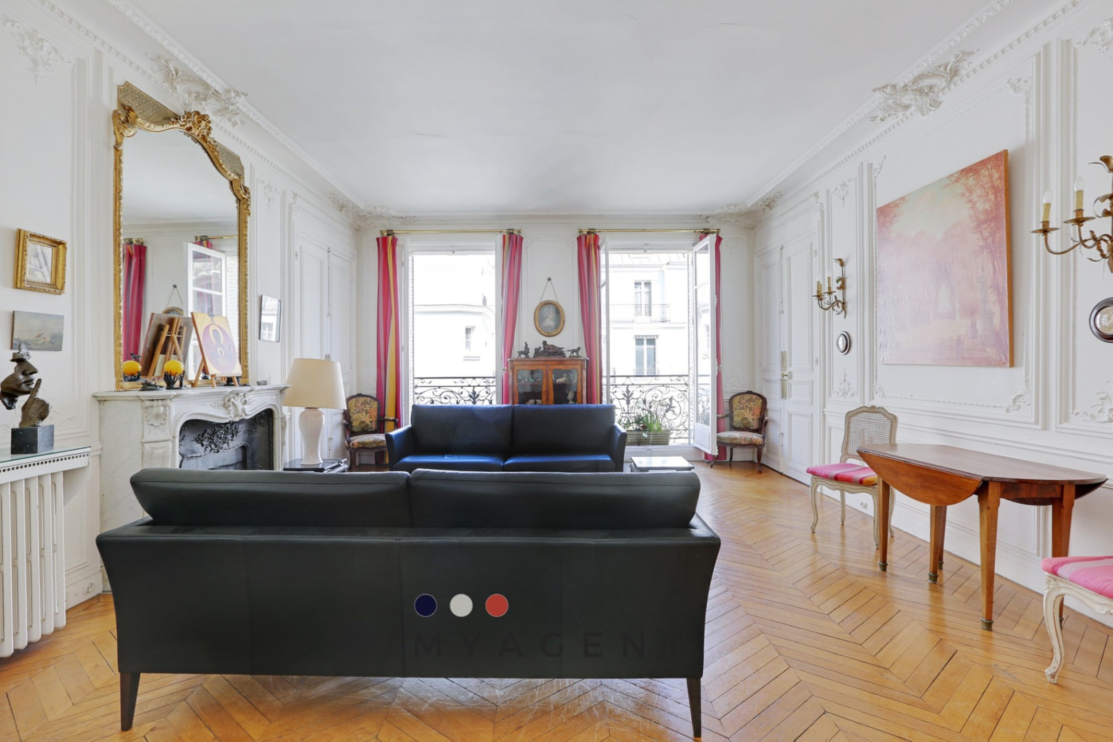 
                                                Vente
                                                 PARIS XVI – Victor Hugo / Longchamp