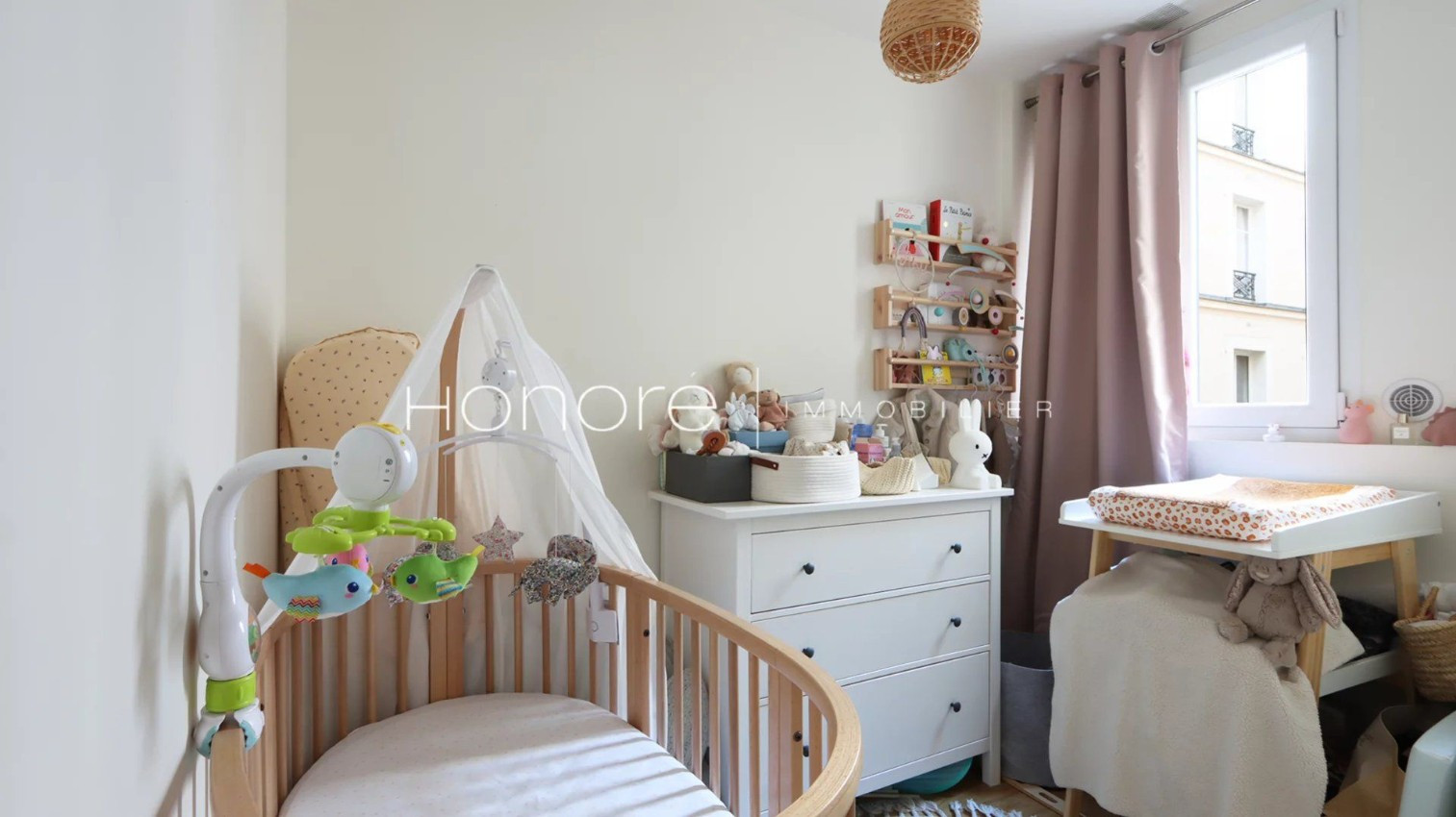 
                                                Vente
                                                 PARIS XVII - BATIGNOLLES - 3/4 PIECES