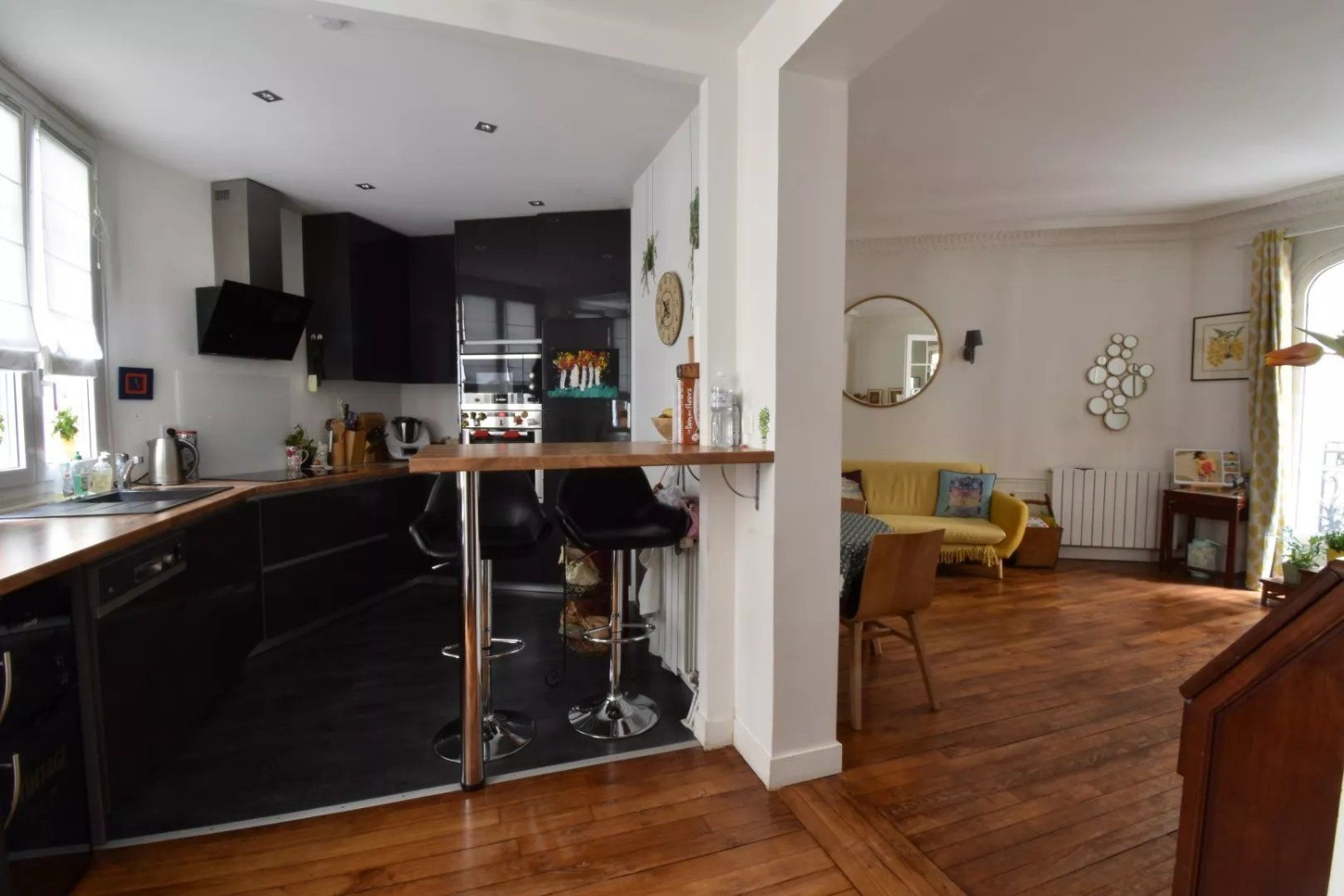 
                                                Vente
                                                 PARIS XVII - PEREIRE/SAUSSURE - 3 PIECES