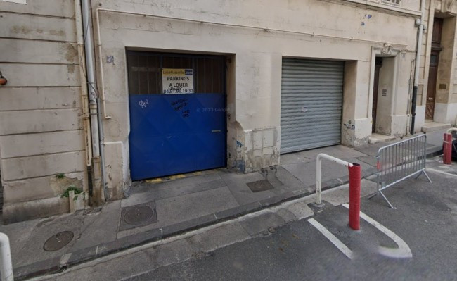 
                                                Location
                                                 Parking 2 roues - Vignerons