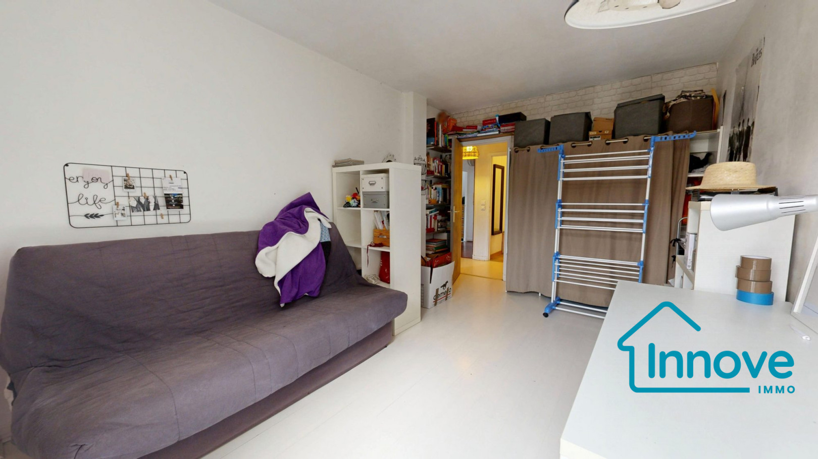 
                                                Vente
                                                 Parly 2 : appartement 3 pièces de 75 m² avec loggia, cave et p
