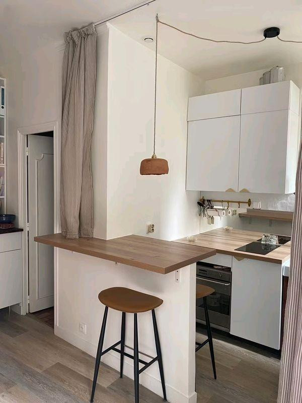 
                                                Location
                                                 Particulier loue beau studio meublé proche des fac