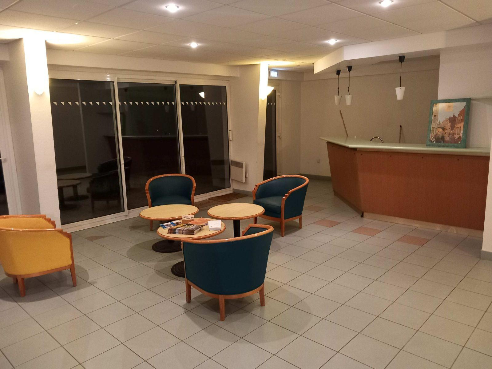 
                                                Location
                                                 Particulier loue studio