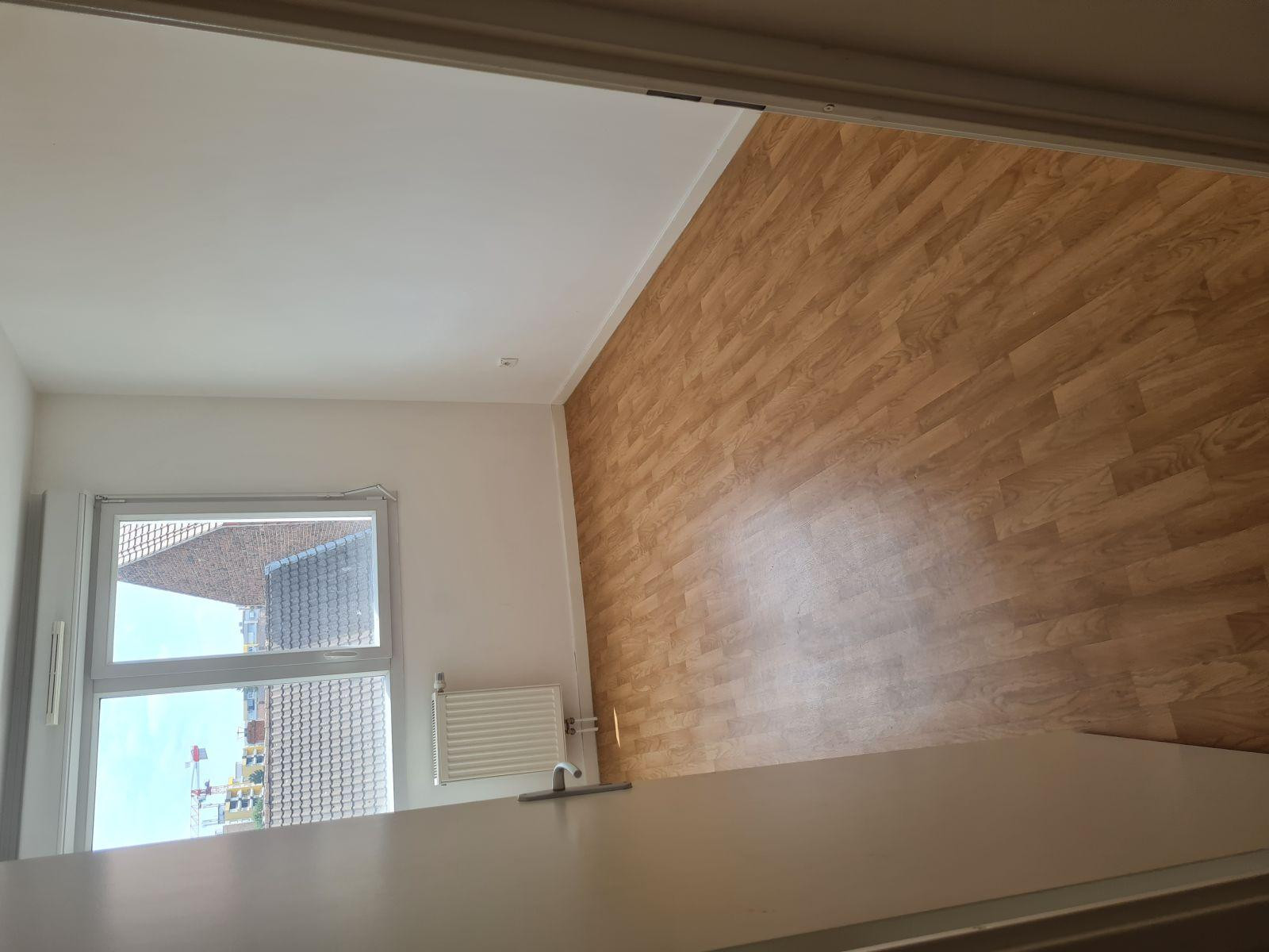 
                                                Location
                                                 Particulier loue T4 94m2 - Lille Marbrerie