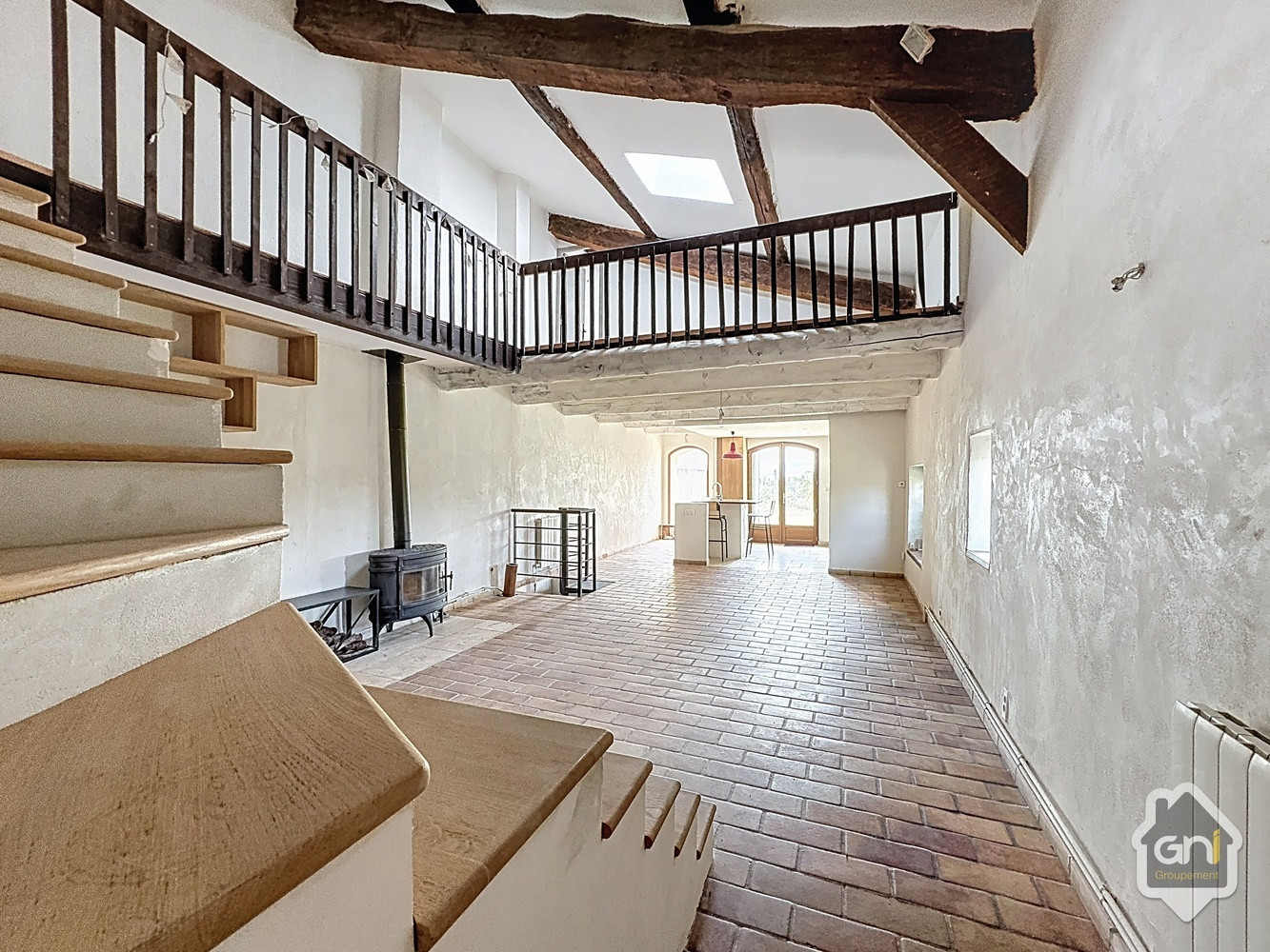 
                                                Vente
                                                 Partie de Mas avec dépendance sur terrain