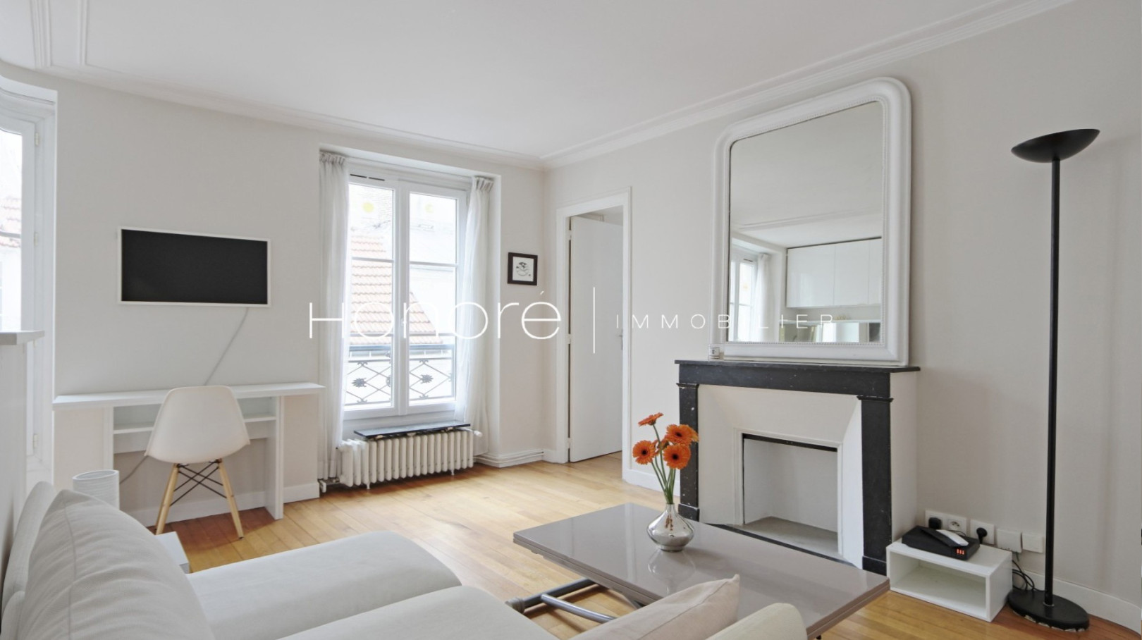 
                                                Location
                                                 PASSY - ANNONCIATION / RAVISSANT DEUX PIECES