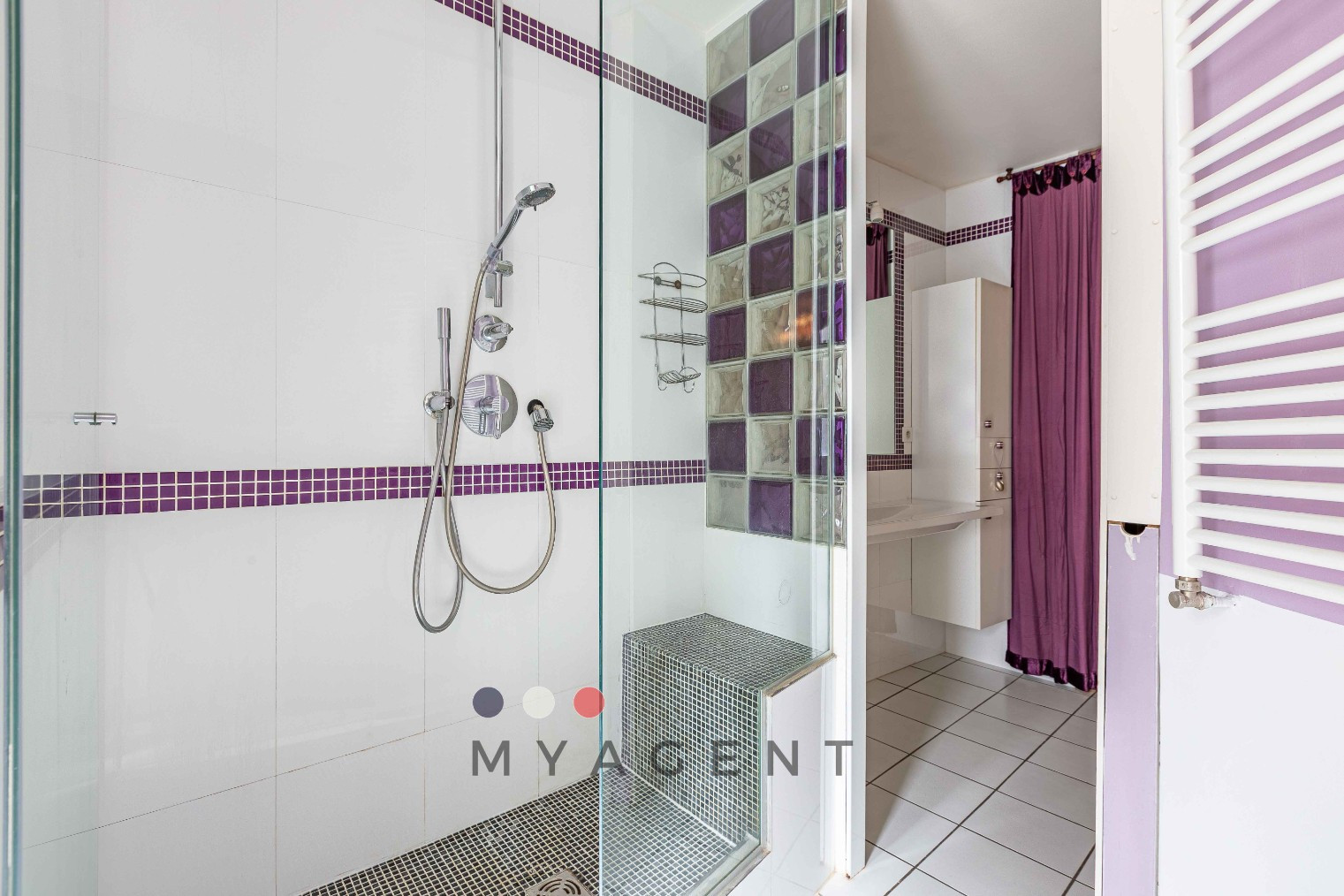 
                                                Vente
                                                 Passy / Seine – 60 m² – Vue dégagée