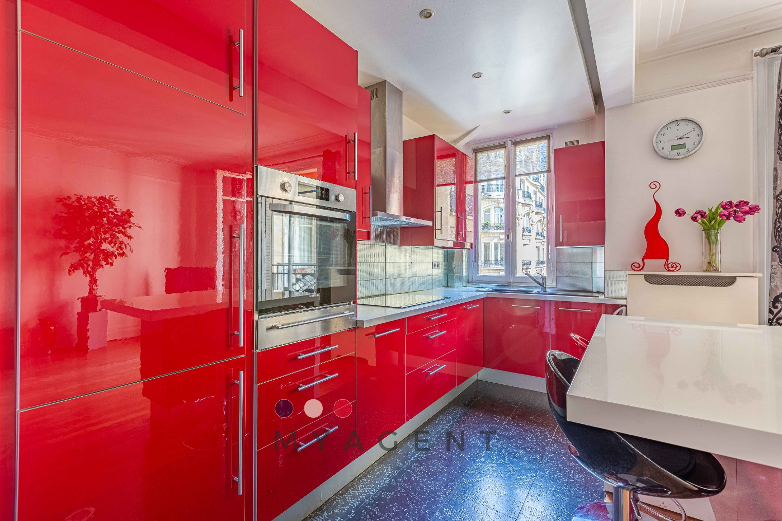 
                                                Vente
                                                 Passy / Seine – 60 m² – Vue dégagée