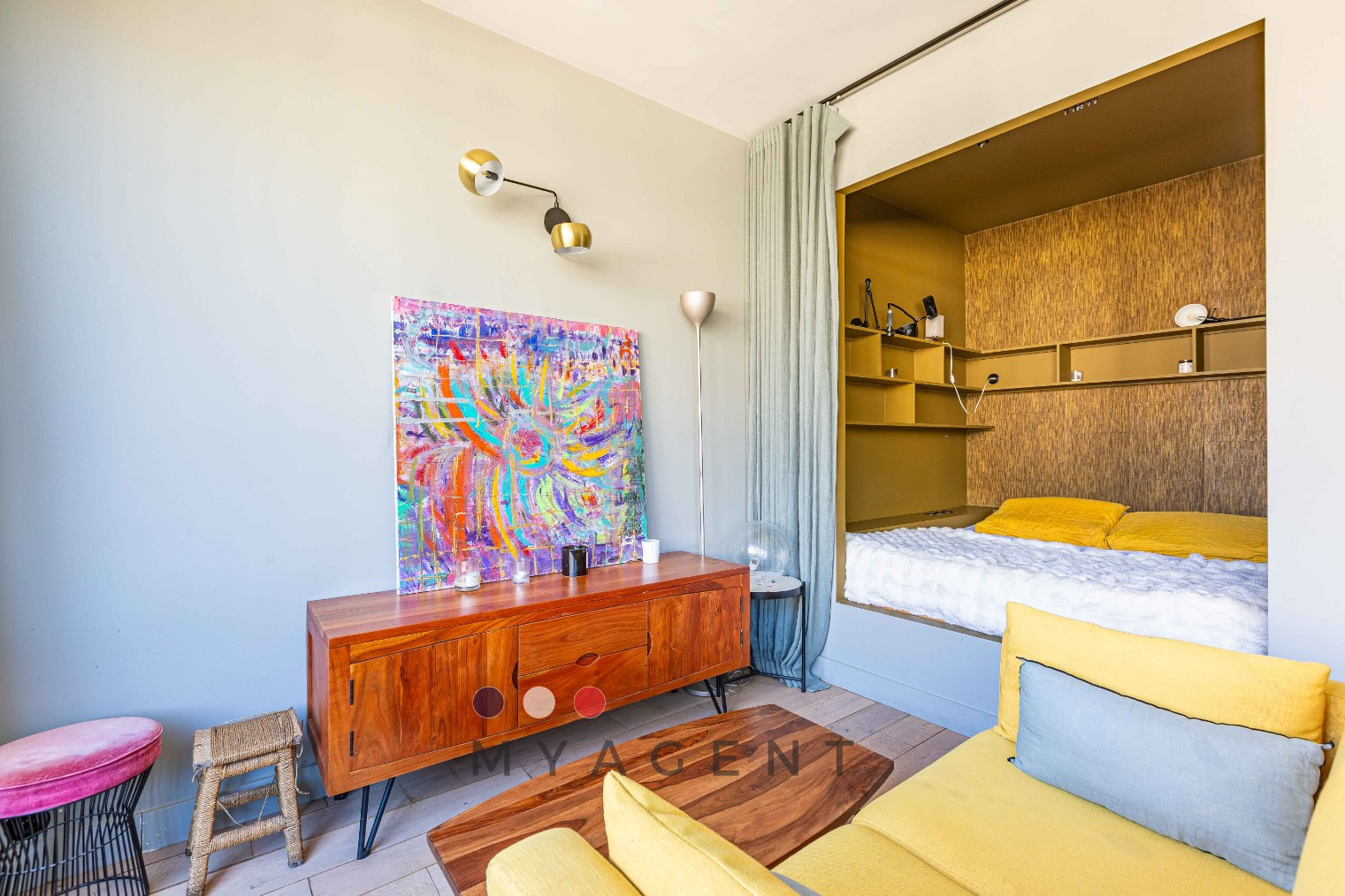 
                                                Vente
                                                 Passy – Studio d’exception rénové avec balcon