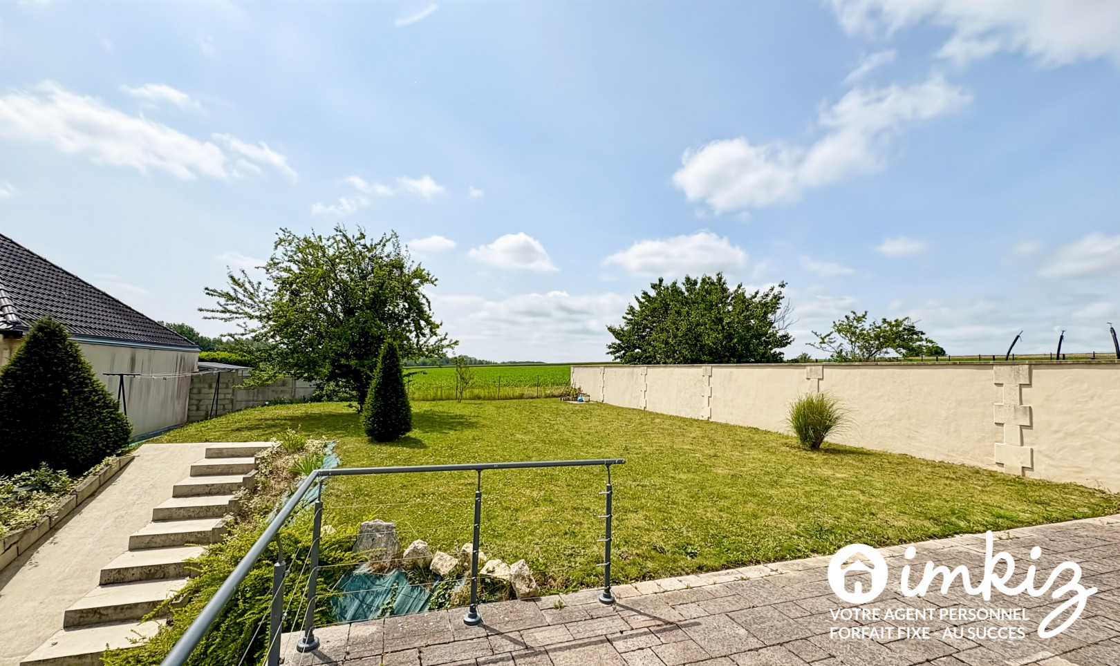
                                                Vente
                                                 Pavillon 115 m² - 6 pièces avec sous sol complet