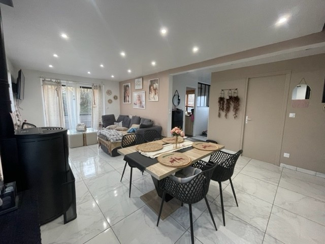 
                                                Vente
                                                 pavillon 3 chambres