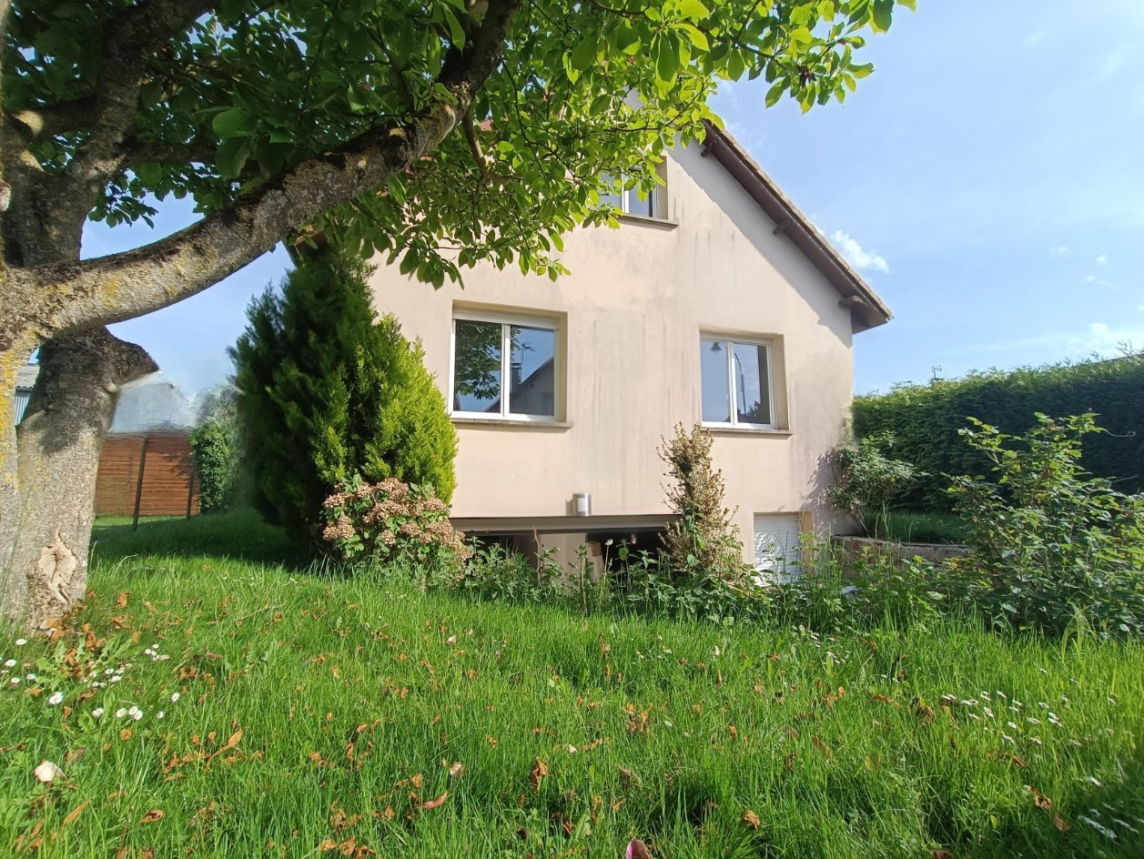 
                                                Vente
                                                 Pavillon 3 chambres et garage Rainneville
