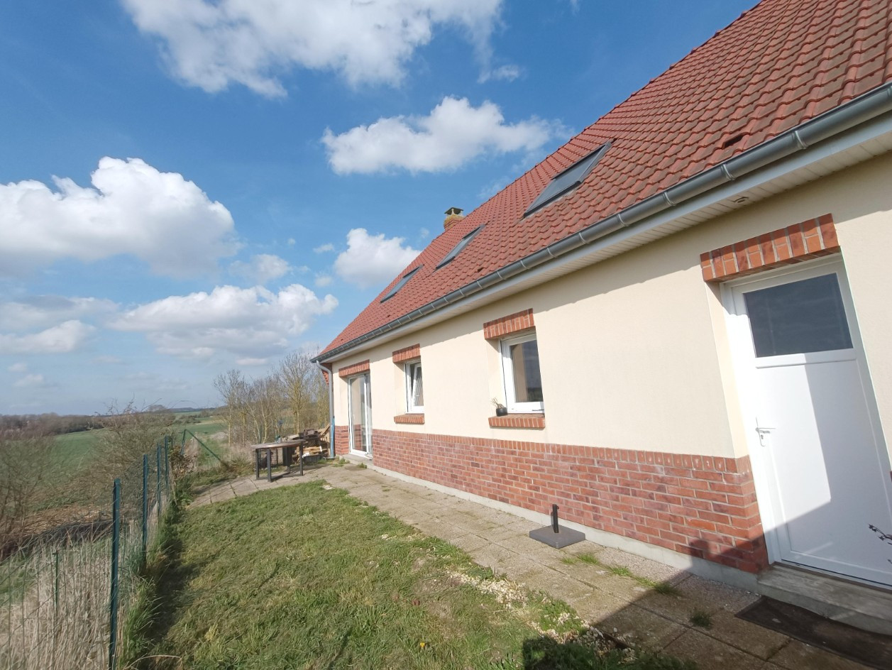 
                                                Location
                                                 Pavillon 3 chambres + garage à Coisy