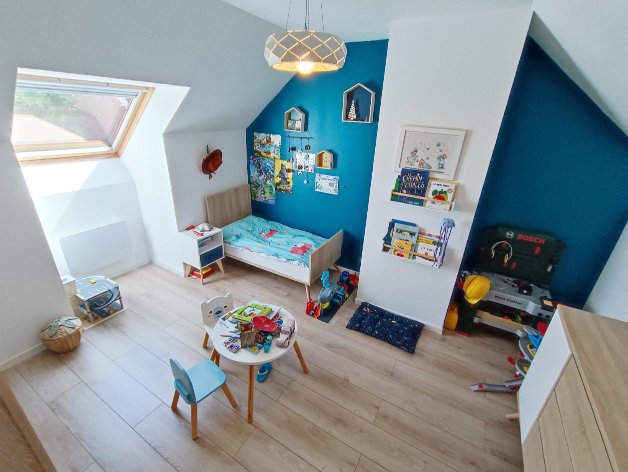 
                                                Vente
                                                 Pavillon 3 chambres, garage et jardin
